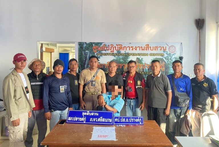 ฝ่ายปกครองอำเภอปรางค์กู่ ป้องกันและแก้ไขปัญหายาเสพติด จับกุมยาบ้า 60 เม็ด